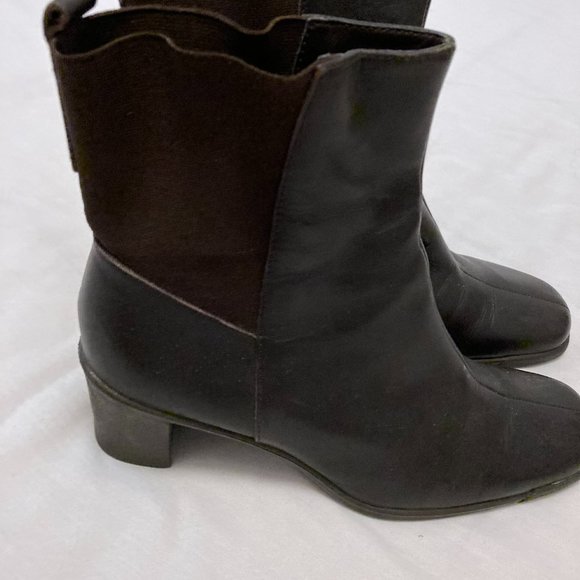 Aerosoles, Leather brown booties, size 7 1/2, excellent condition - Picture 3 of 3